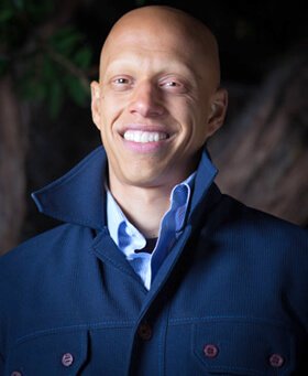 Headshot of Cyrus Khambatta