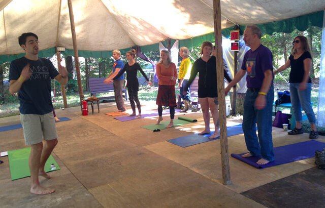 Nathan Oxenfeld leads a long swing practice in October 2015 at the Shakori Hills Grassroots Festival in Silk Hope, North Carolina