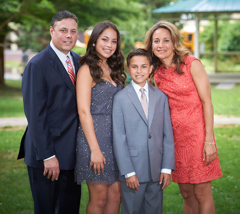 Amy Yuter poses with her family