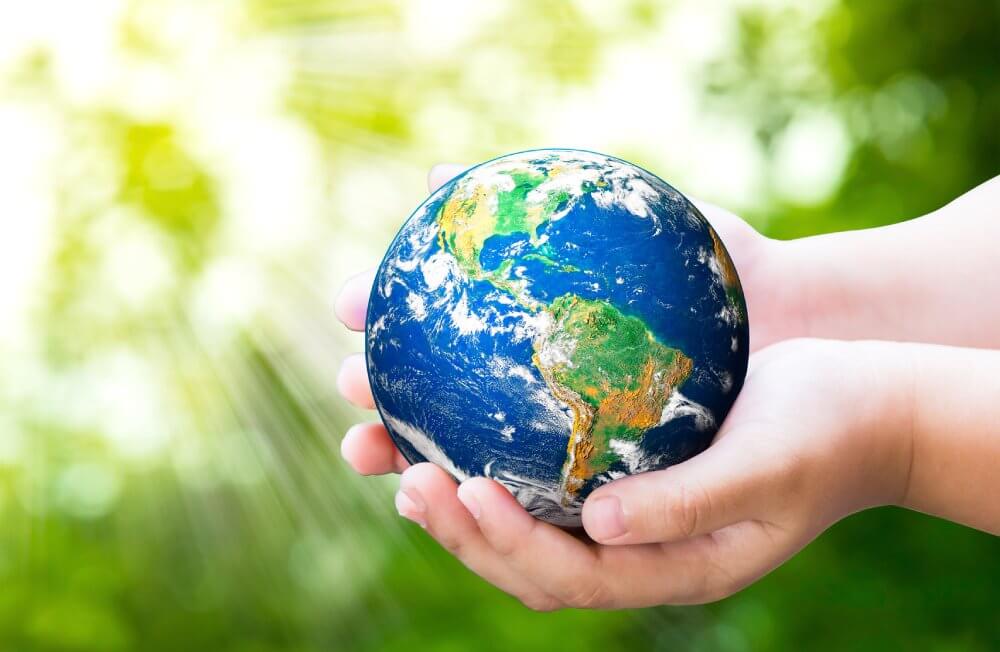 Diet Guide - Fruitarian Diet - Fruit Diet - Low-Fat Raw Vegan Diet - Hands Cradling The World - Fruit-Powered