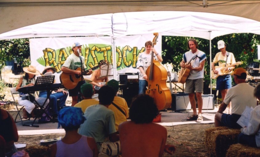 Modern-day raw food movement history - Rawstock - Raw Passion Band performs - Fruit-Powered